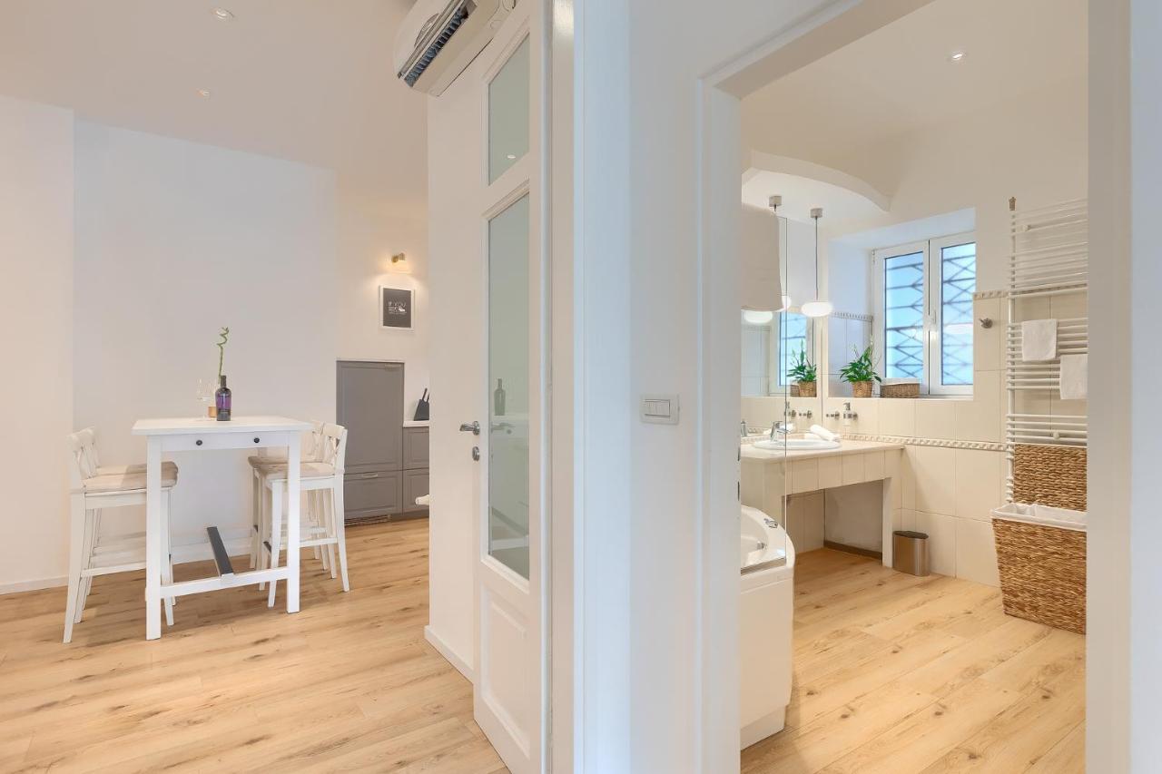 Calafati Apartment With Free Private Parking Риека Экстерьер фото