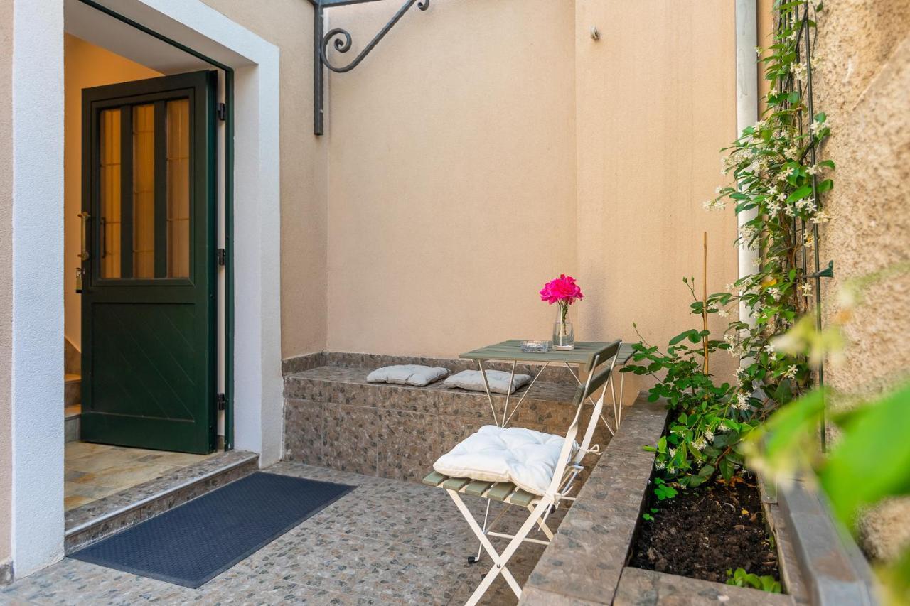 Calafati Apartment With Free Private Parking Риека Экстерьер фото